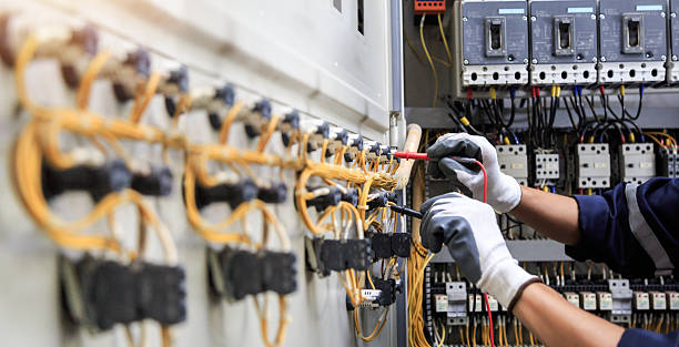 Professional Lighting Installation technician working in Gosport, IN